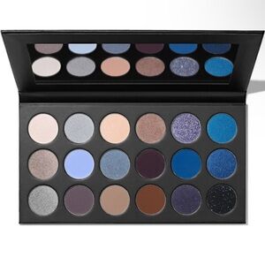 Morphe 18A Blue Ya Away Eyeshadow Palettee